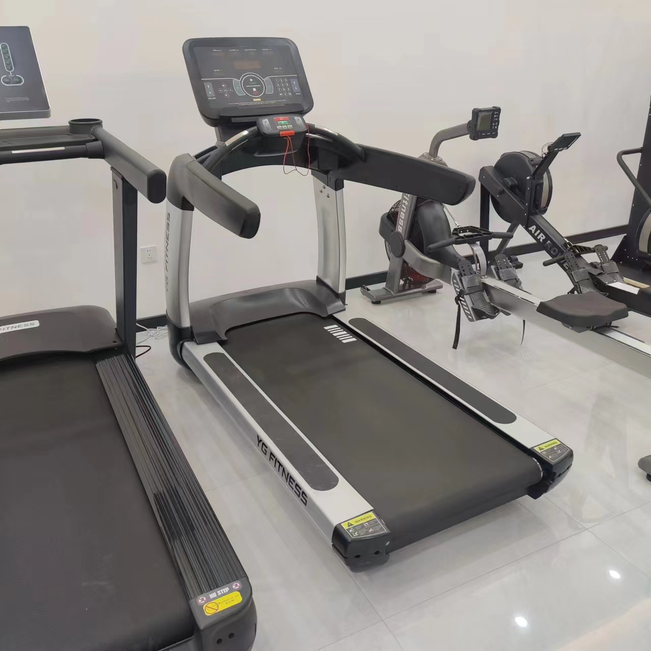 Gym Use Electric Treadmill 3 H - đánh giá và giá High And Running Gear